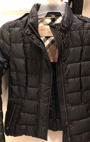 NWOT Burberry puffer jacket - Picture 4 of 8